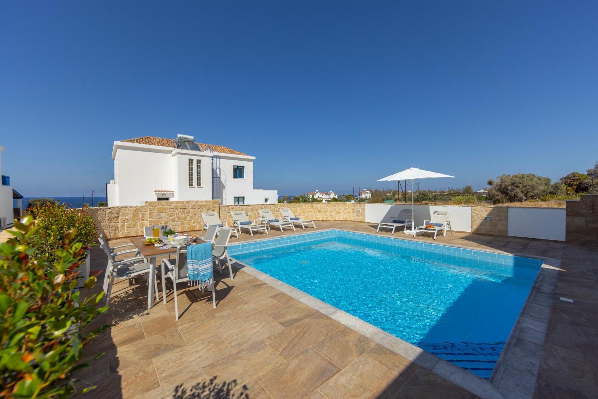 פומוס Diana Seaside Villas מראה חיצוני תמונה