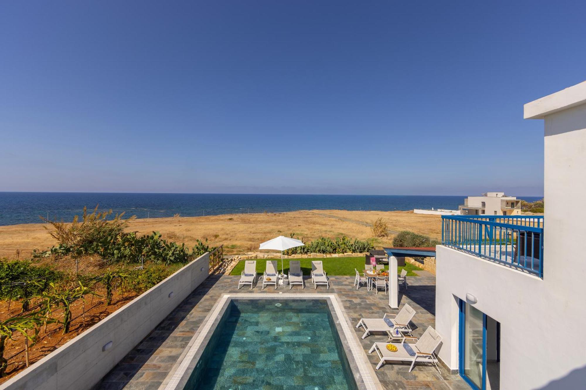 פומוס Diana Seaside Villas מראה חיצוני תמונה