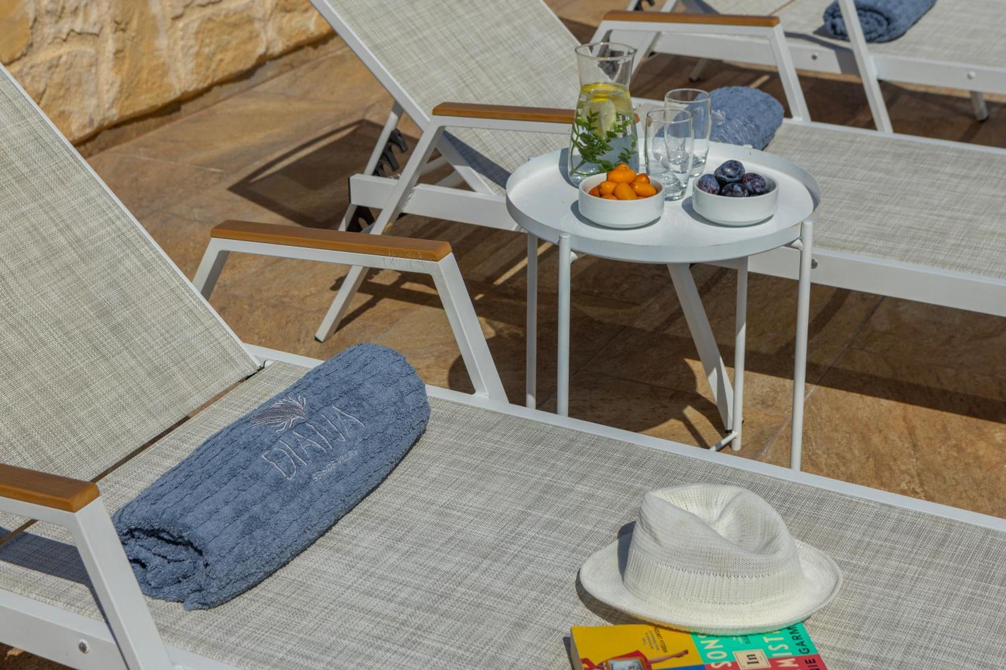 פומוס Diana Seaside Villas מראה חיצוני תמונה