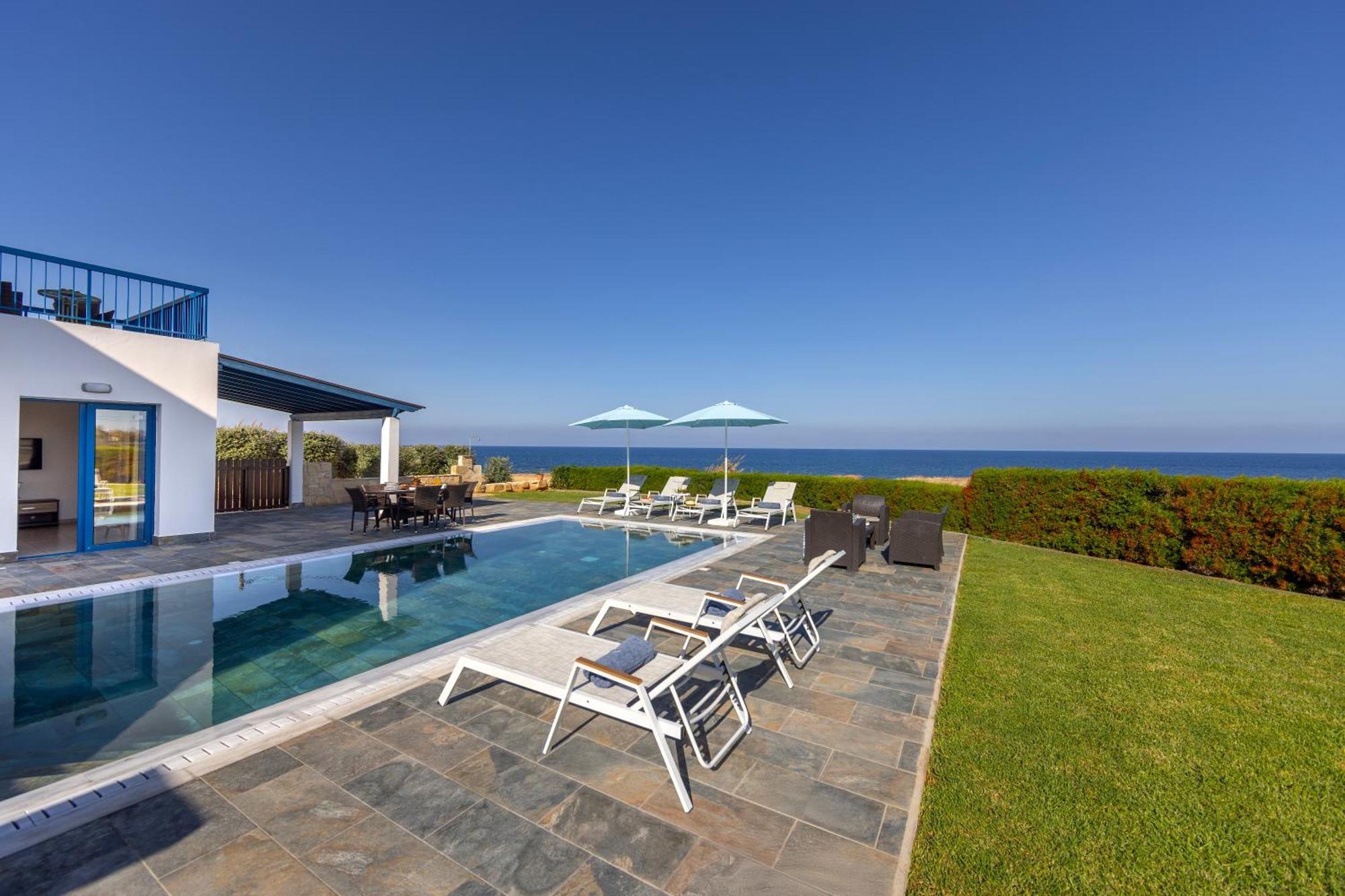 פומוס Diana Seaside Villas מראה חיצוני תמונה