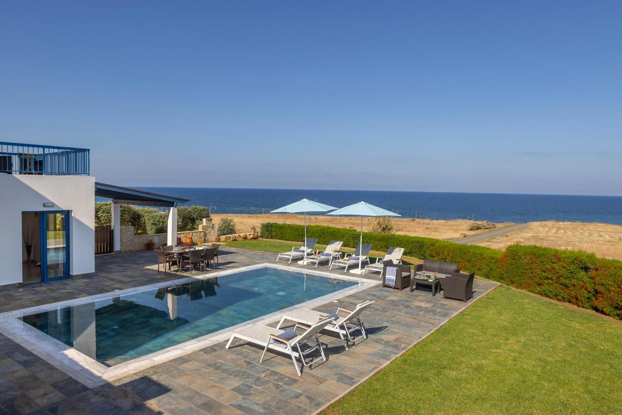 פומוס Diana Seaside Villas מראה חיצוני תמונה