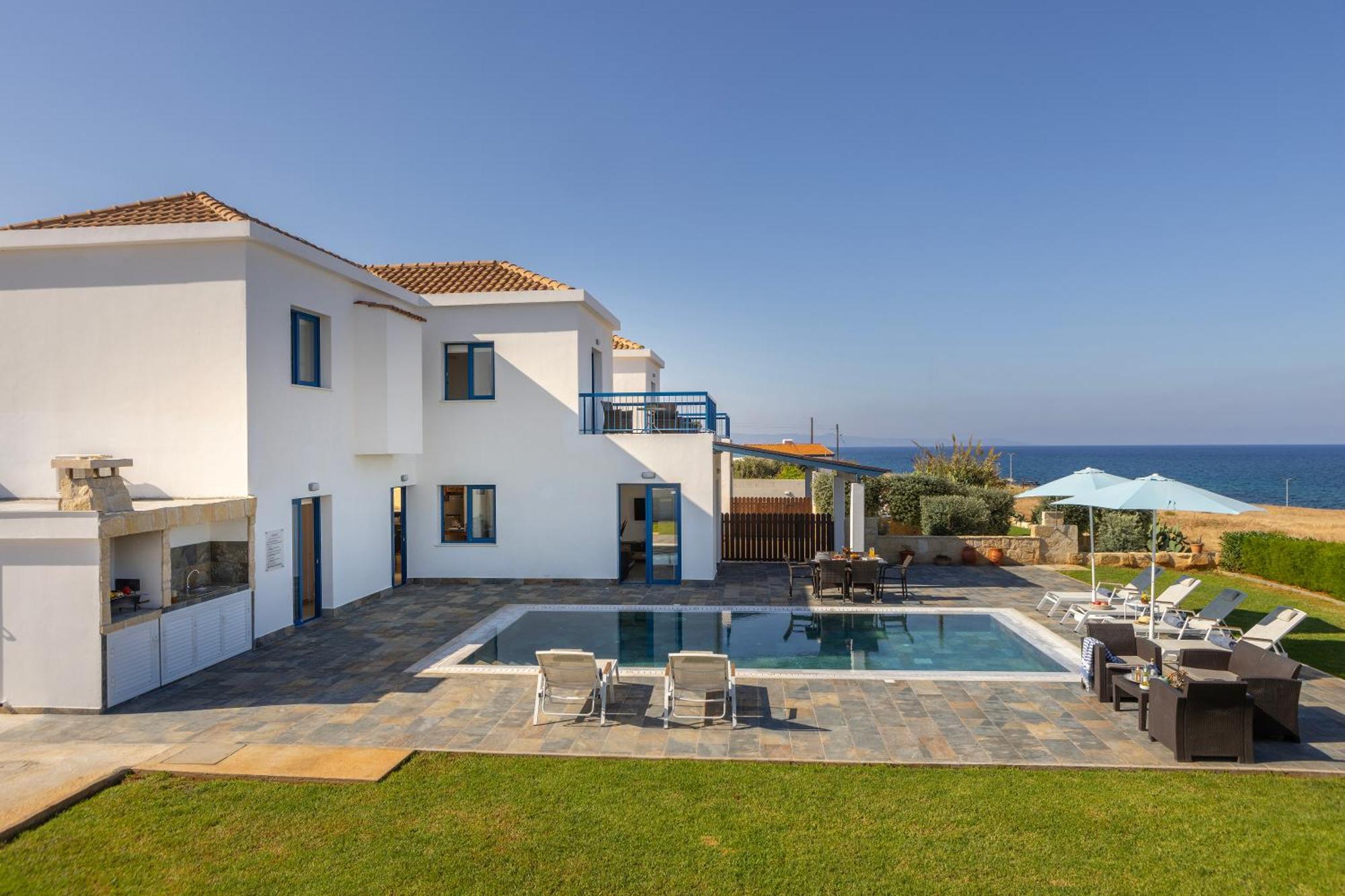פומוס Diana Seaside Villas מראה חיצוני תמונה