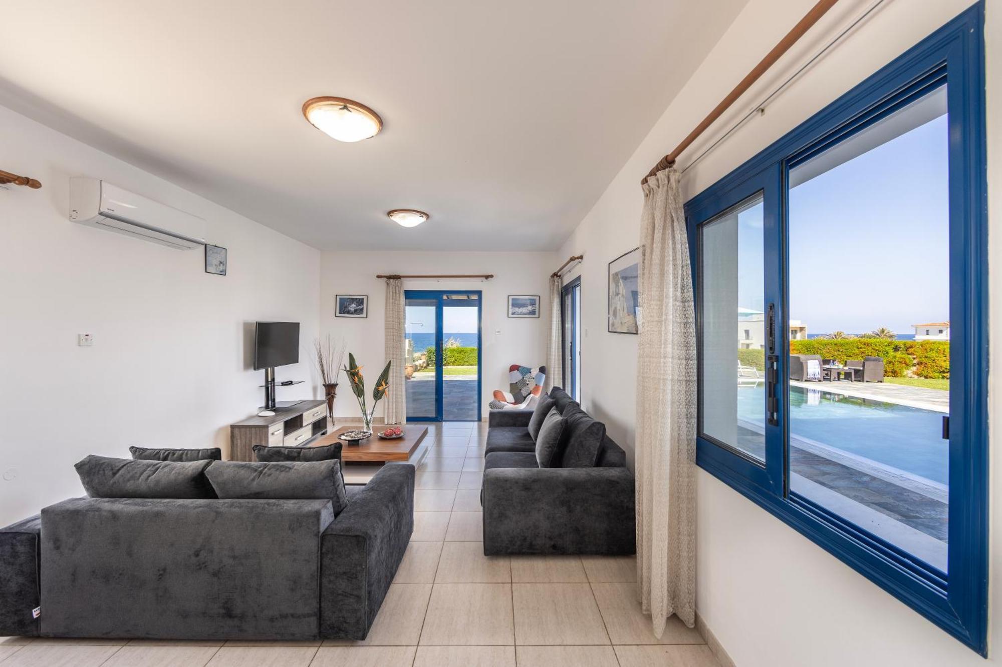 פומוס Diana Seaside Villas מראה חיצוני תמונה