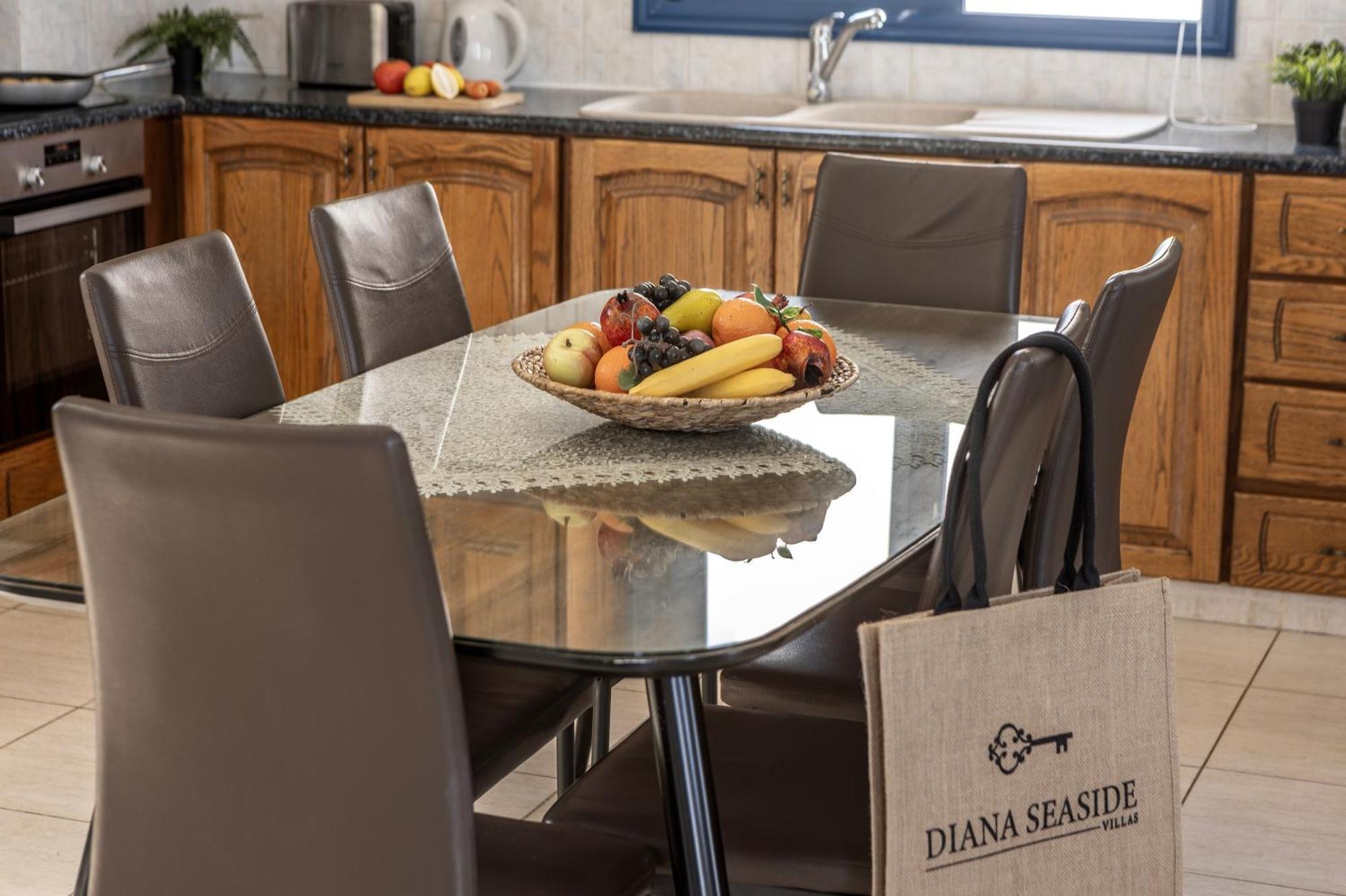 פומוס Diana Seaside Villas מראה חיצוני תמונה